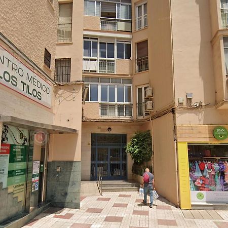 Estudio Cerca Estacion Bus Y Tren Málaga Exterior foto